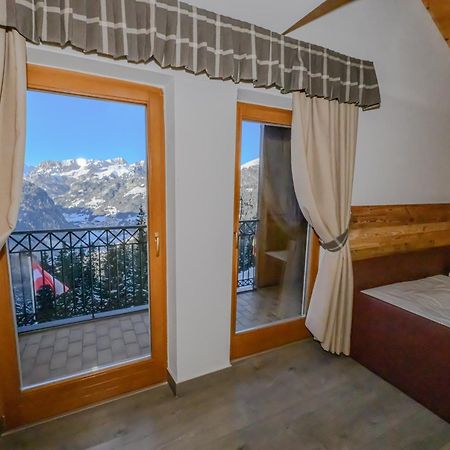 Hotel Tita Piaz Каназей Екстериор снимка