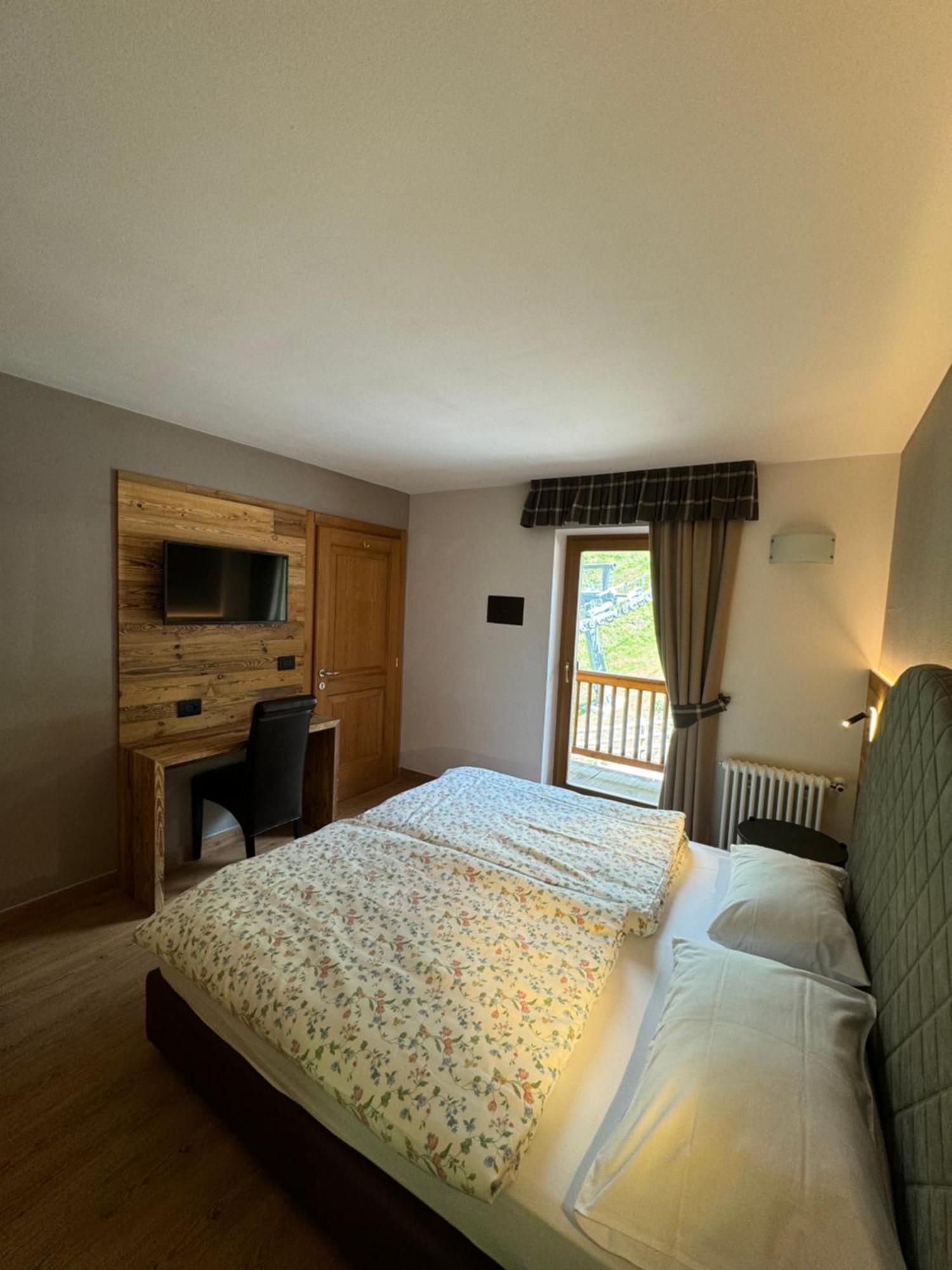 Hotel Tita Piaz Каназей Екстериор снимка