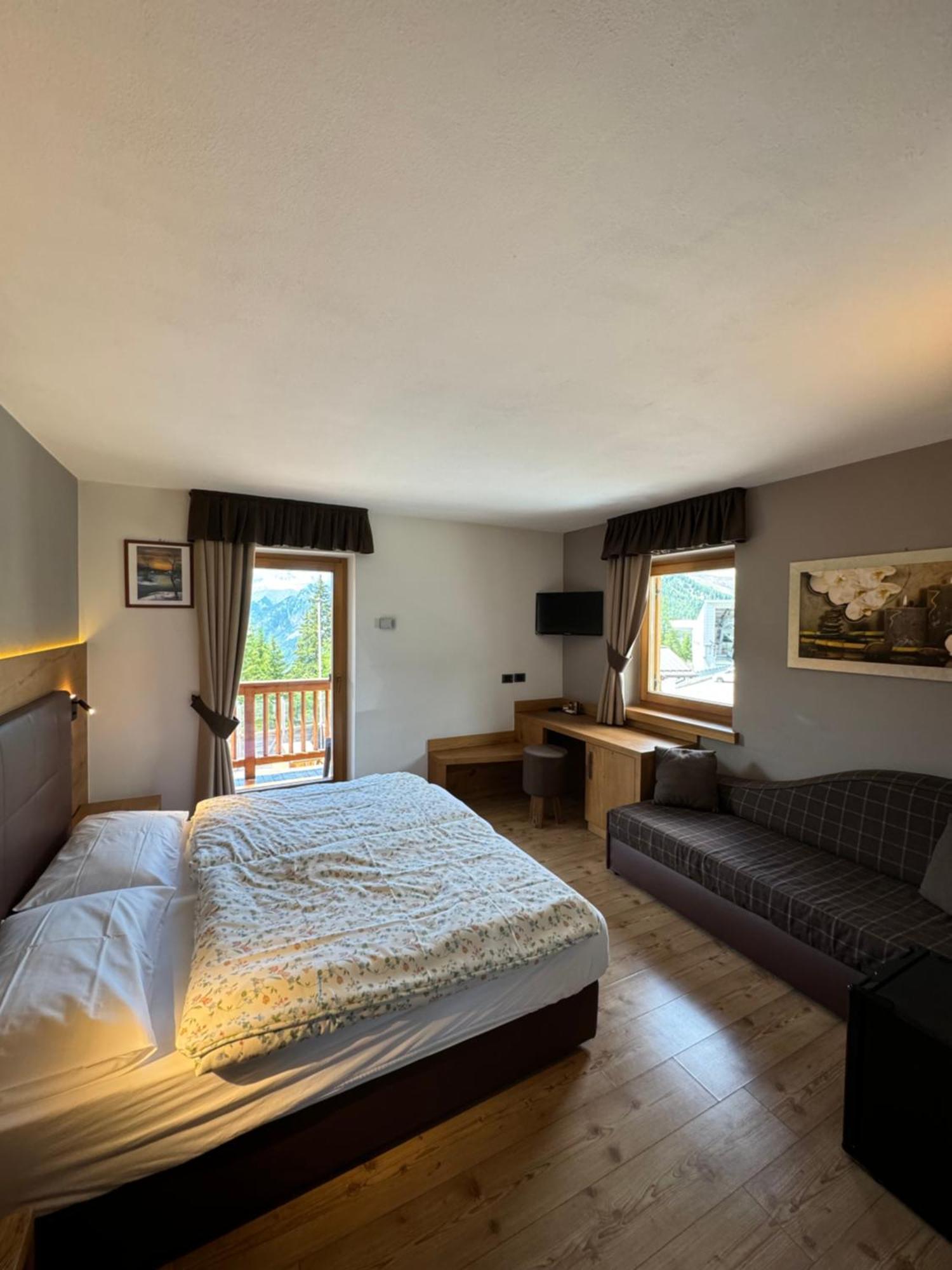 Hotel Tita Piaz Каназей Екстериор снимка