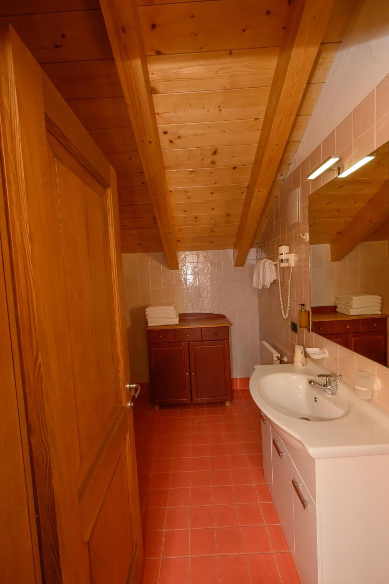 Hotel Tita Piaz Каназей Екстериор снимка